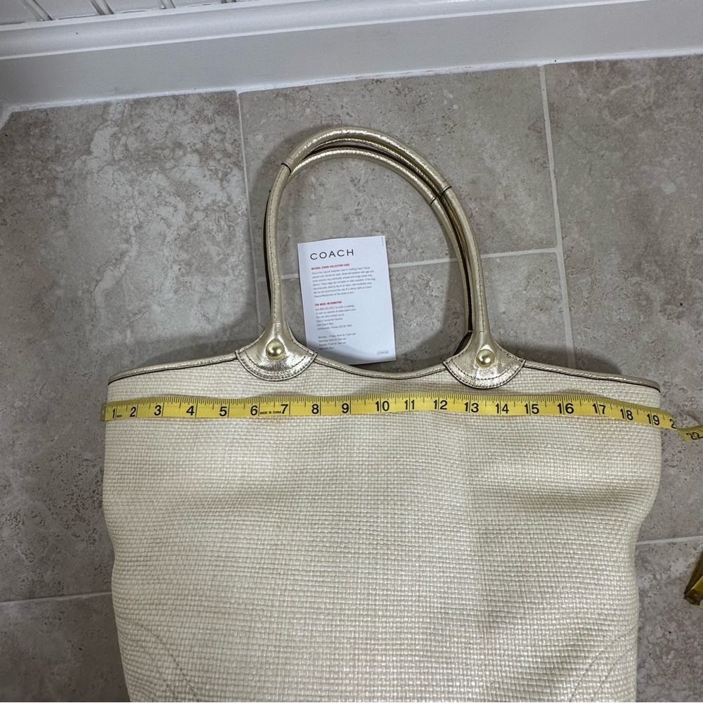 Coach Straw Bag with butterflies - Picture 14 of 15